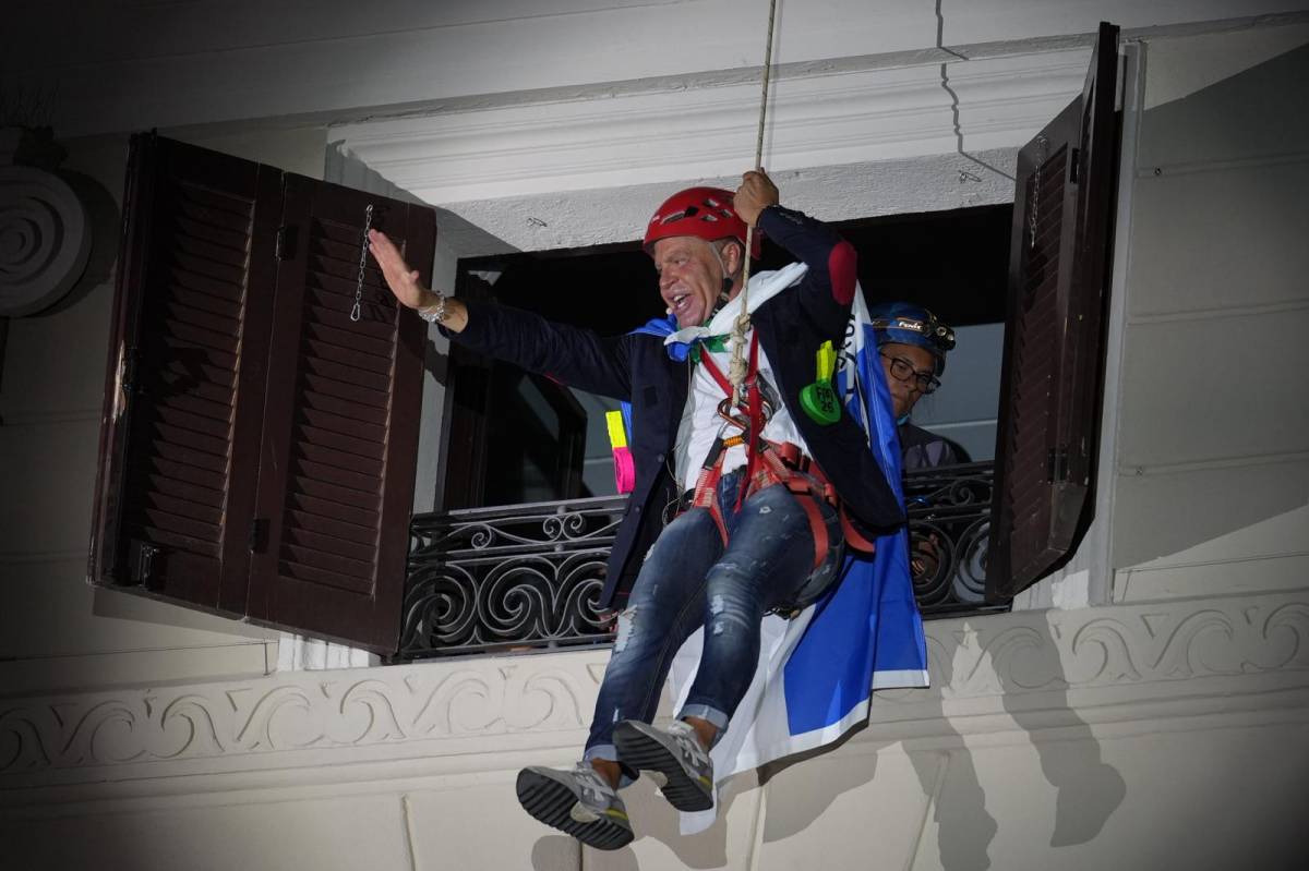 FOTOS | El Gran German posa la ciutat potes enlaire per festa major: “Sabadell és de primera!”