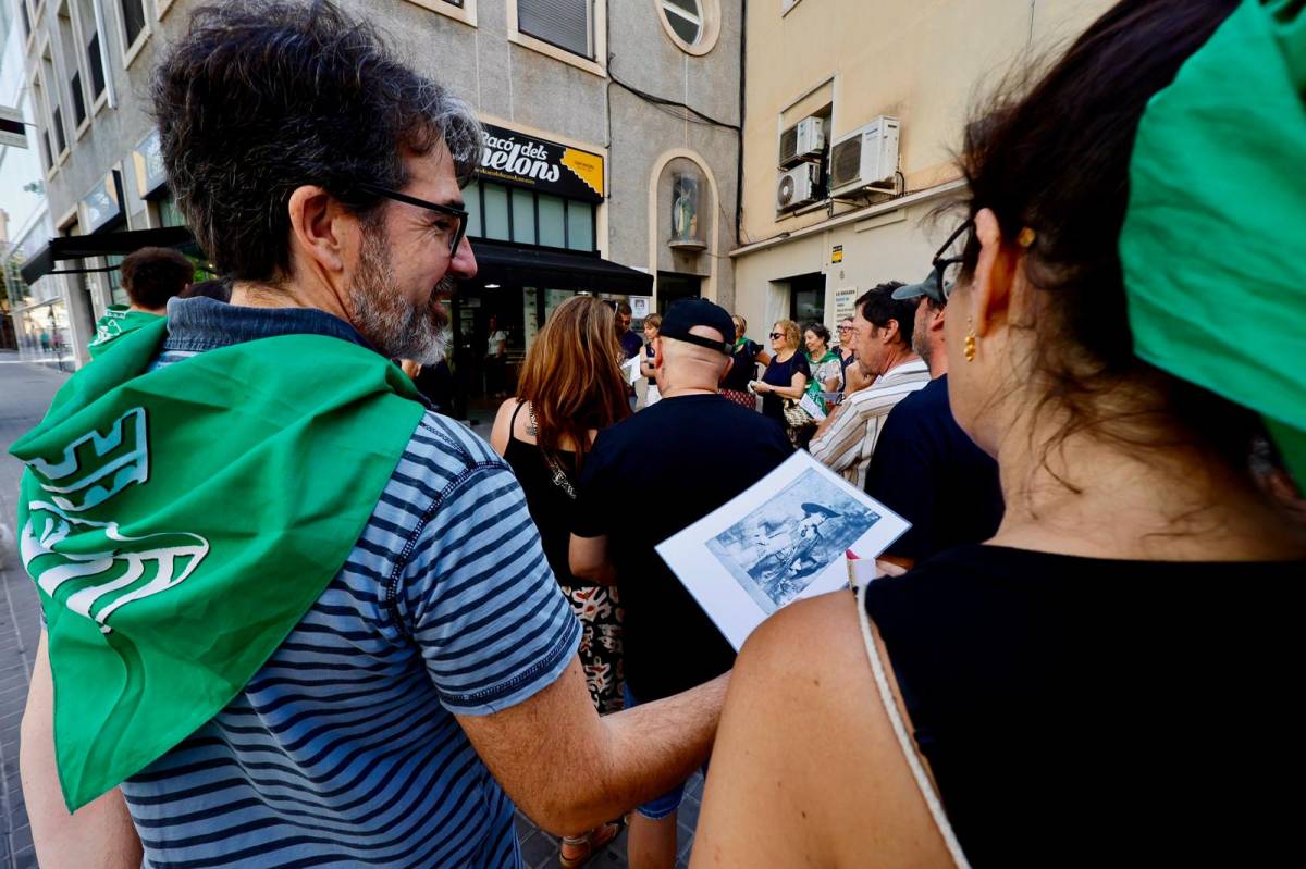 Itinerari sobre curiositats del centre de Sabadell, organitzat pel Museu d`Història - Juanma Peláez Itinerari sobre curiositats del centre de Sabadell, organitzat pel Museu d`Història