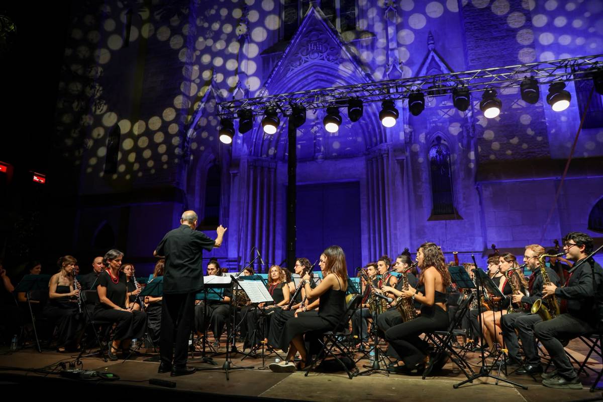 El concert de la Banda de Música a la plaça de Sant Roc - VÍCTOR CASTILLO El concert de la Banda de Música a la plaça de Sant Roc