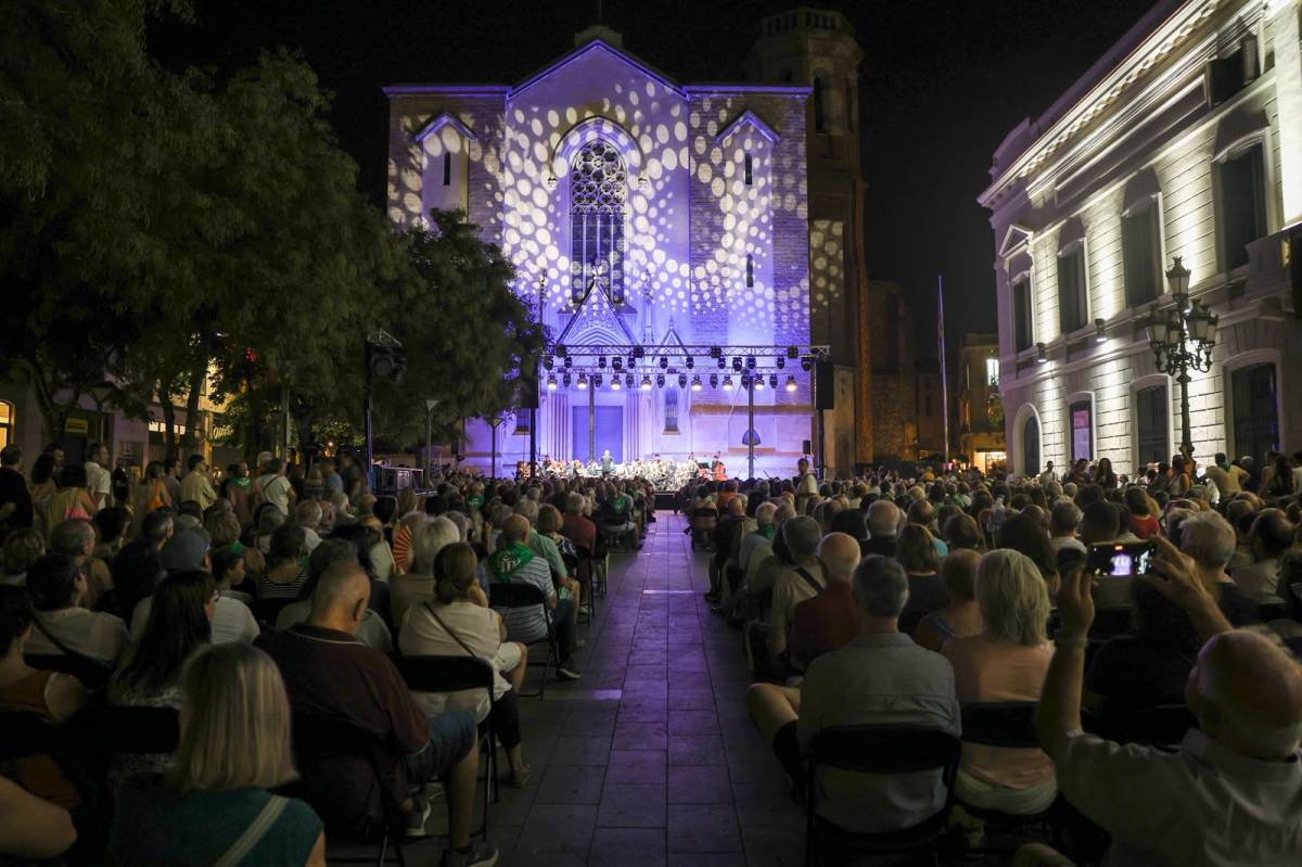 El concert de la Banda de Música a la plaça de Sant Roc - VÍCTOR CASTILLO El concert de la Banda de Música a la plaça de Sant Roc