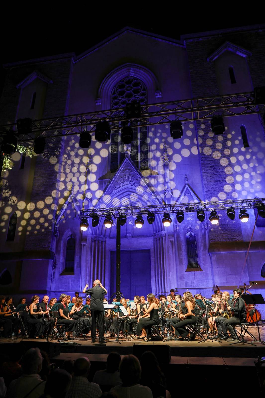 El concert de la Banda de Música a la plaça de Sant Roc - VÍCTOR CASTILLO El concert de la Banda de Música a la plaça de Sant Roc