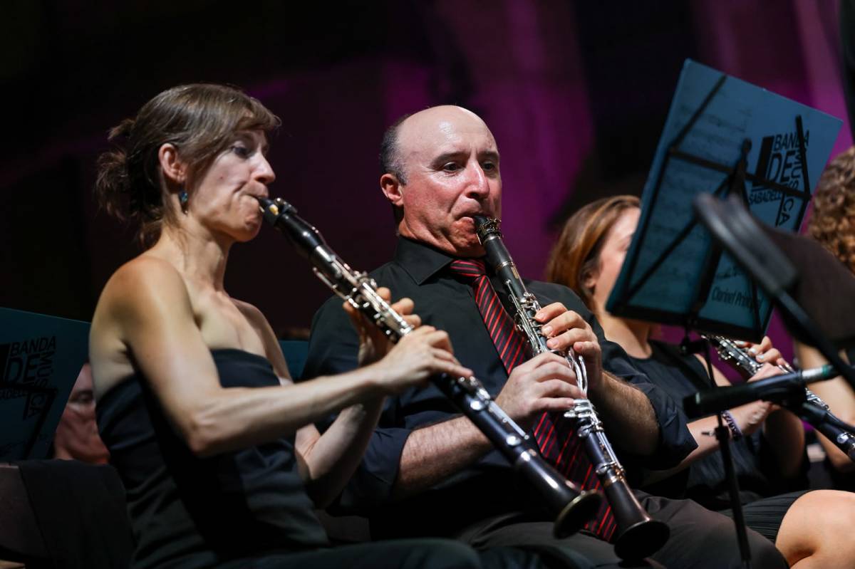 El concert de la Banda de Música a la plaça de Sant Roc - VÍCTOR CASTILLO El concert de la Banda de Música a la plaça de Sant Roc