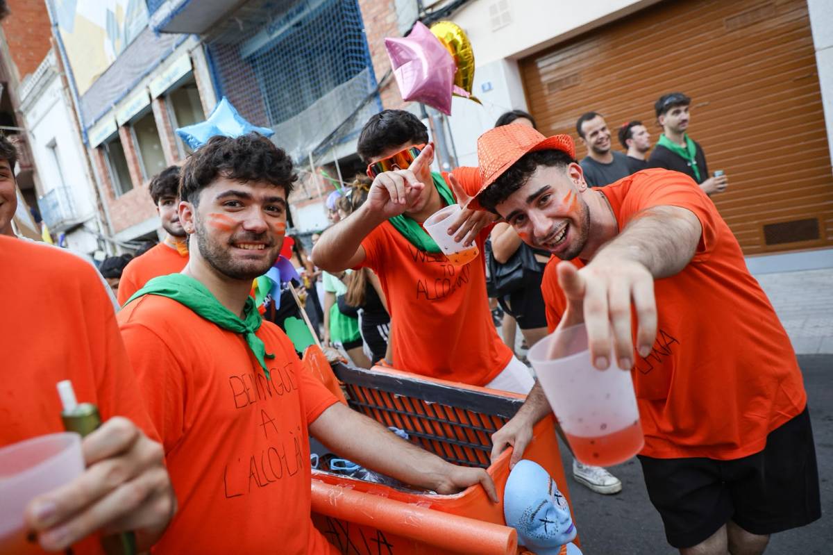 Milers de persones al correbars de la Festa Major de Sabadell - Víctor Castillo Milers de persones al correbars de la Festa Major de Sabadell