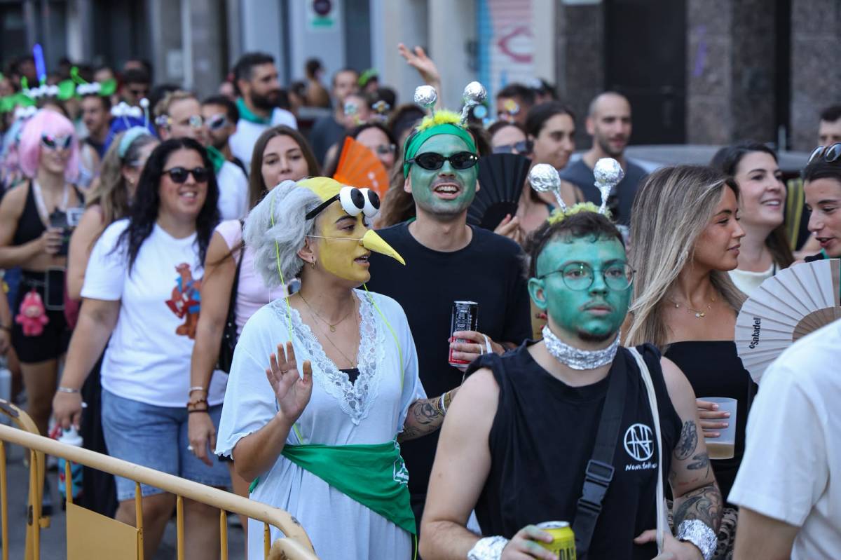 Milers de persones al correbars de la Festa Major de Sabadell - Víctor Castillo Milers de persones al correbars de la Festa Major de Sabadell
