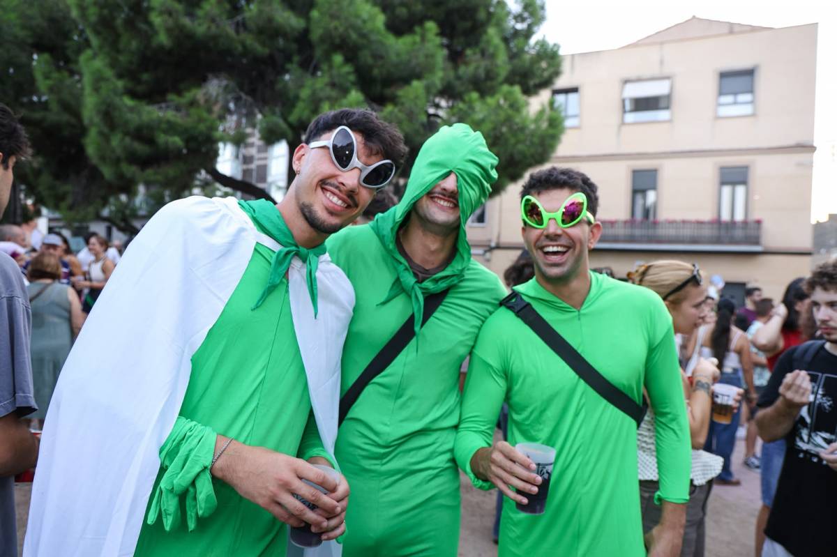 Milers de persones al correbars de la Festa Major de Sabadell - Víctor Castillo Milers de persones al correbars de la Festa Major de Sabadell