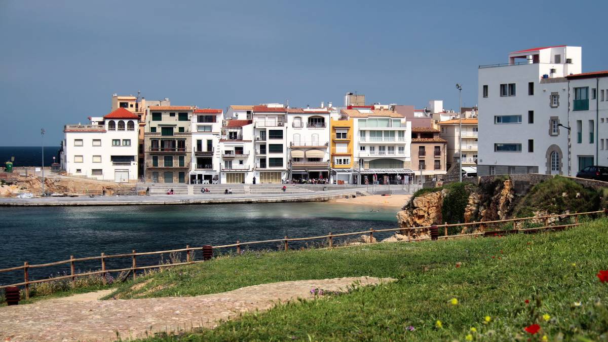 Detenen un home a l’Escala per saltar-se tres vegades l’ordre d’allunyament de la seva exparella