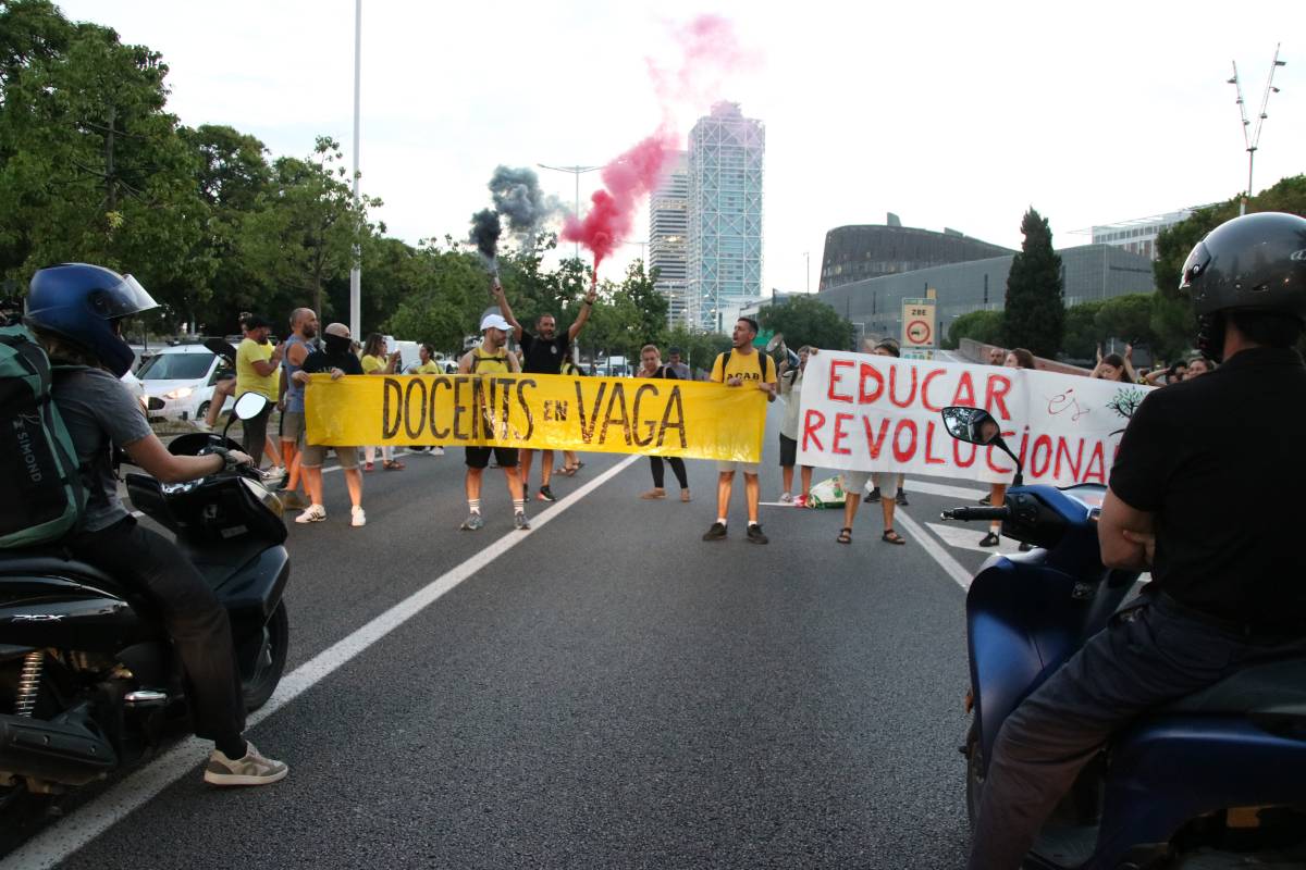 La vaga de docents dona el tret de sortida a un nou curs sense normalitat