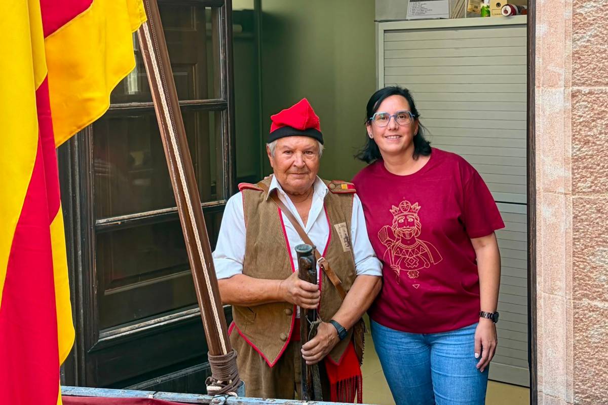 Reconeixement al trabucaire Vicenç Vendrell en l'inici de la Festa Major de Solsona