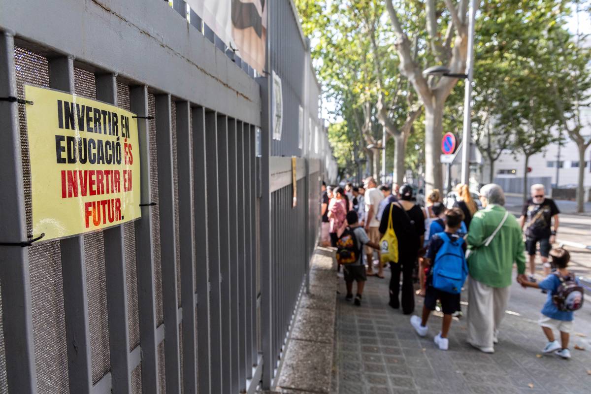 El pacte d'Illa per rellançar l'educació no convenç ni els socis ni l'oposició