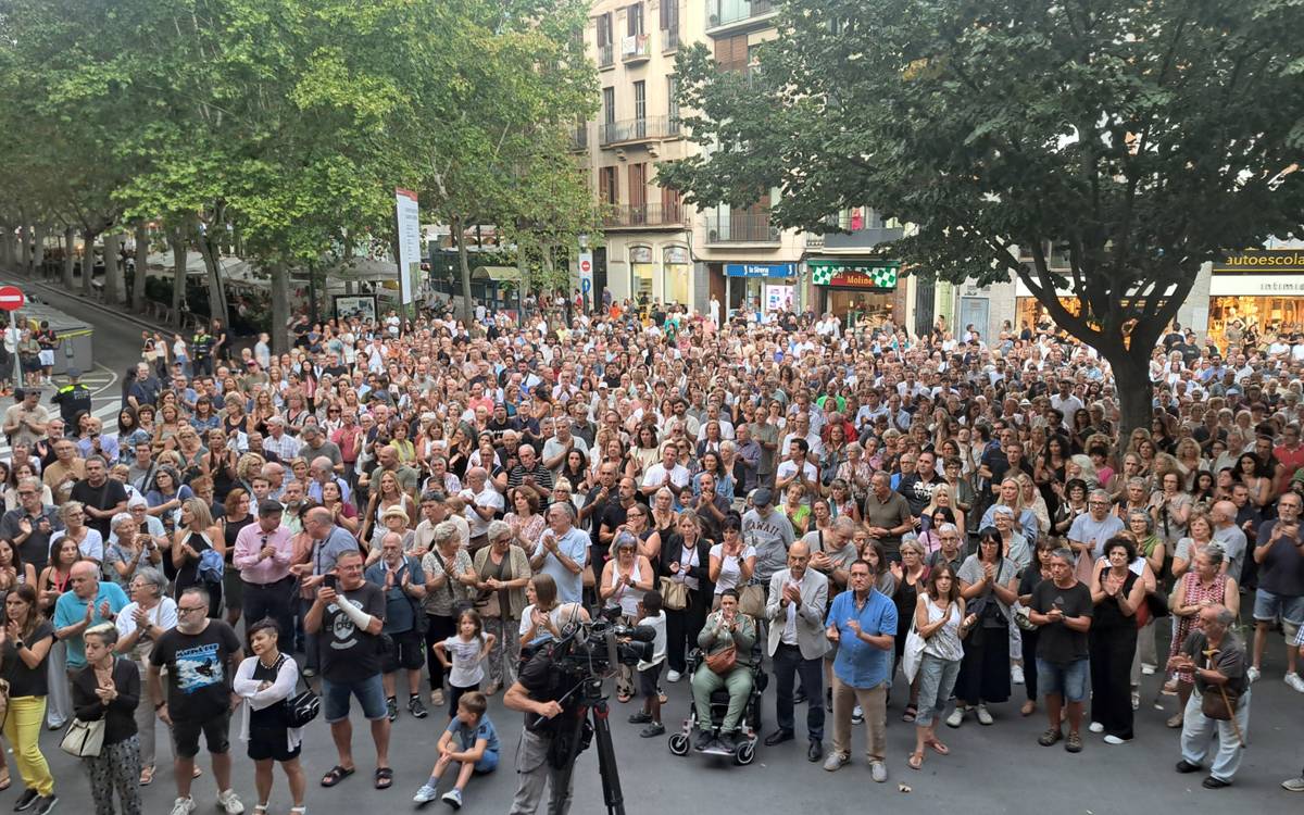 Un miler de persones torna a dir prou a la inseguretat a Manresa després del crim de Carles Vilajosana