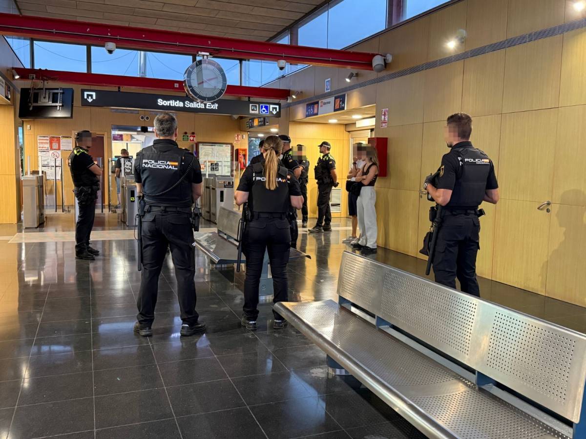 Un operatiu policial a una estació de tren acaba amb 20 identificats: “Continuem treballant per una Terrassa més segura”