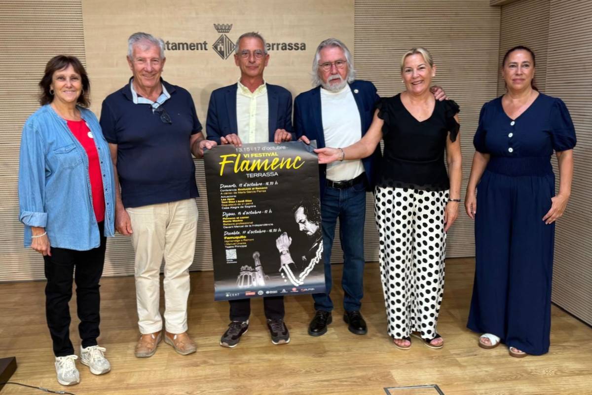 Foto de grup després de la presentació del Festival de Flamenc de Terrassa - Foto de grup després de la presentació del Festival de Flamenc de Terrassa