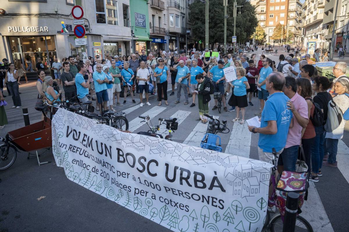 El clam per un Portal de Sant Roc més verd i sense pàrquing: “És un espai perfecte per omplir d’arbres”