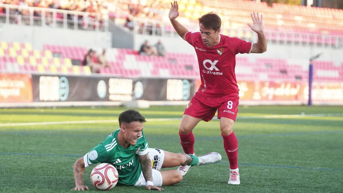 Sergio Cortés en una jugada de la primera meitat - Nebridi Aróztegui Sergio Cortés en una jugada de la primera meitat