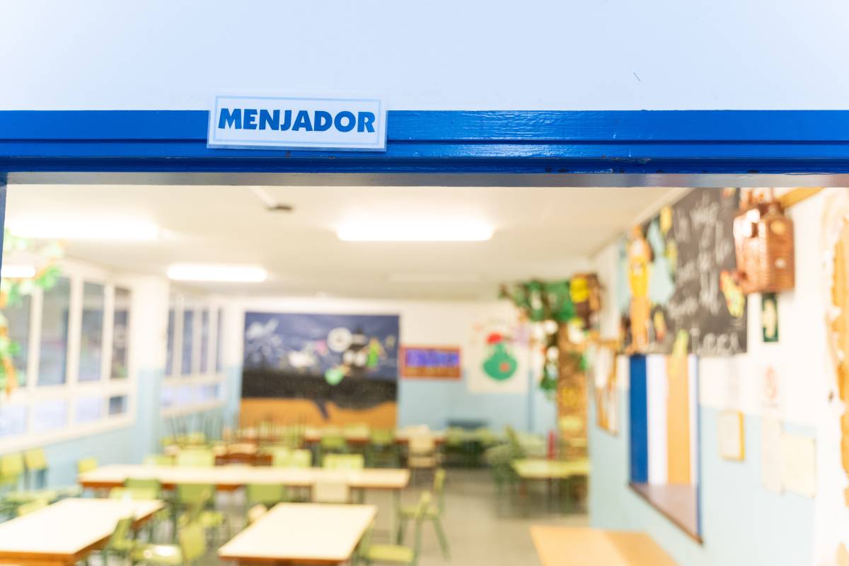 Un de cada cinc alumnes de Sabadell té beca menjador i 1.800 sol·licituds es queden sense ajut
