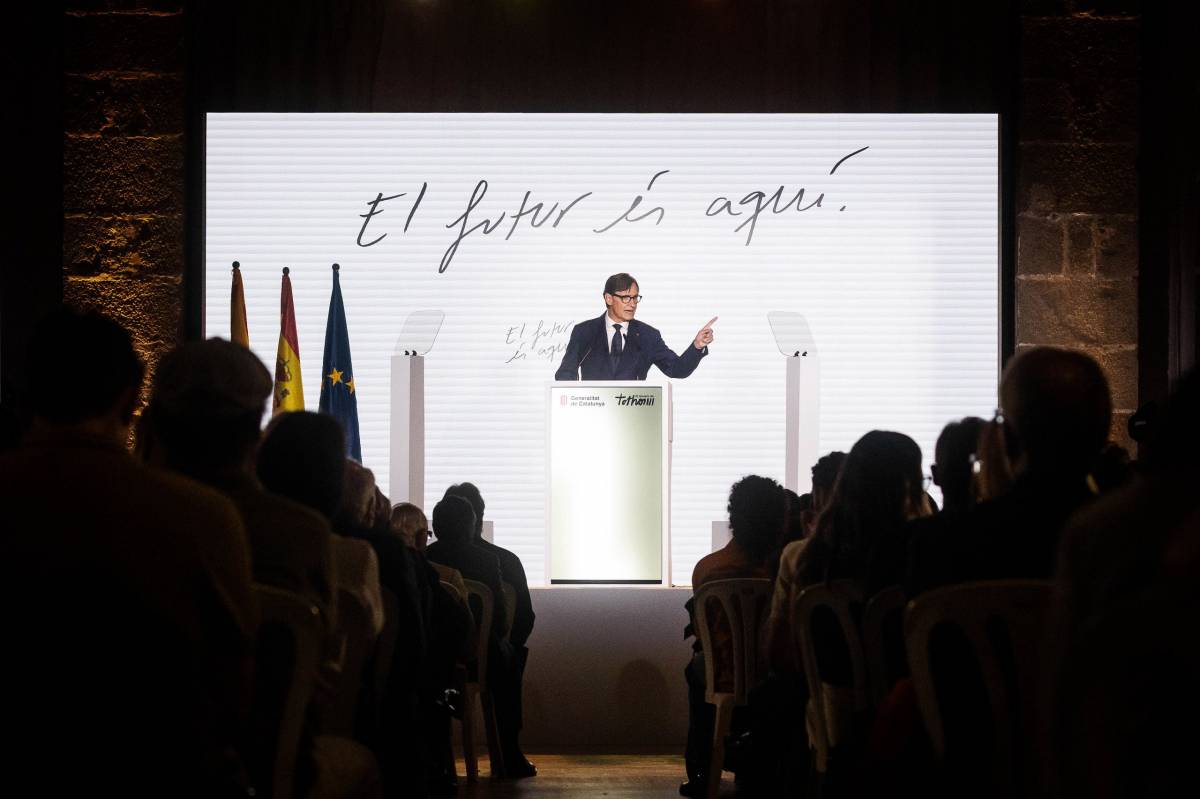 Salvador Illa durant la conferència d'aquest dilluns - Hugo Fernández