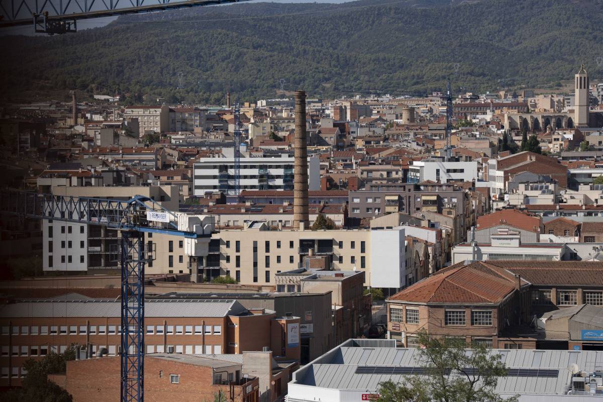 El mapa de les 25 xemeneies de Terrassa: "Deixaven la ciutat plena de volves de sutge"