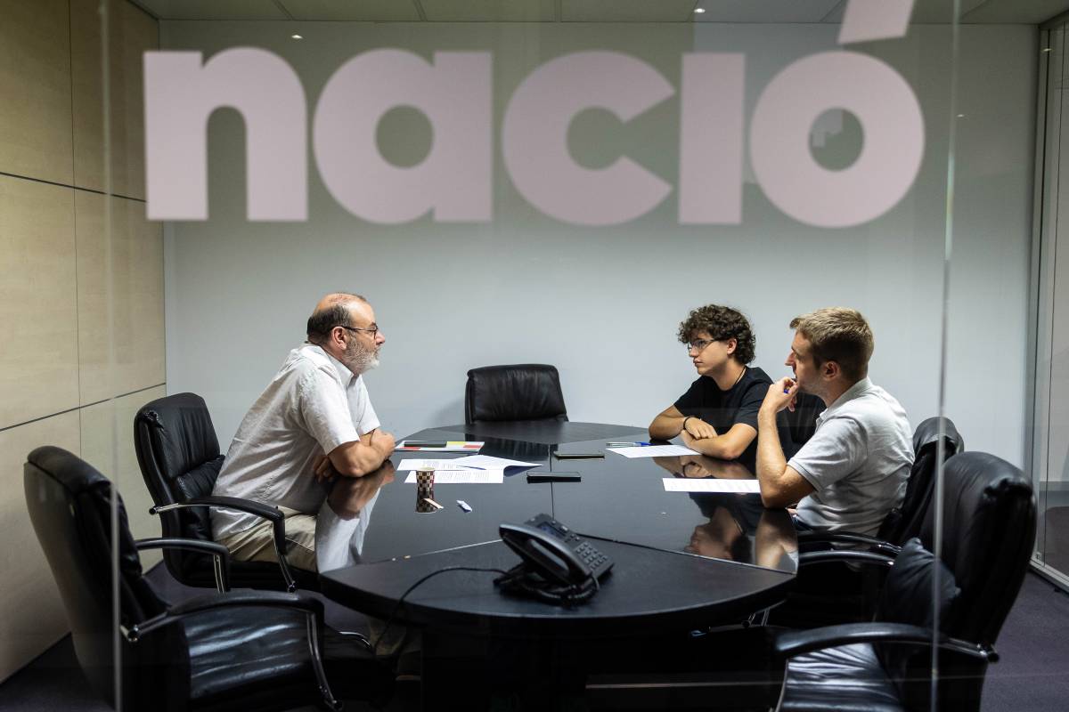Òscar Escuder President de Plataforma per la Llengua - Hugo Fernández Òscar Escuder President de Plataforma per la Llengua