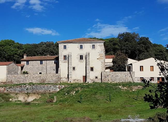 La Diputació busca empreses per retirar amiant del Montseny i el Montnegre