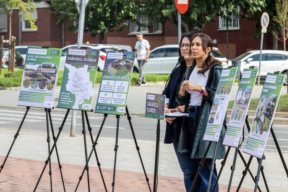 Comença la plantació de gespa o plantes amb flors a 32 espais de Sabadell
