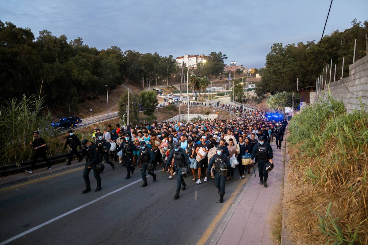 La jutgessa cita el president de Ceuta a declarar pel cas de l'entrada massiva de migrants