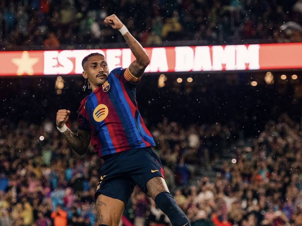 Pluja de gols al Camp Nou (7-2) en un inici de temporada històric