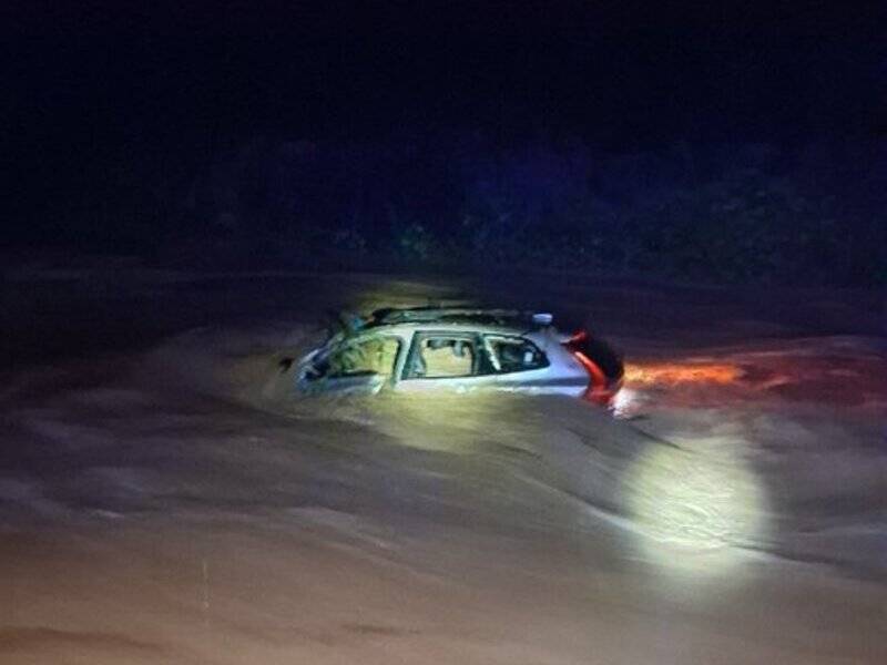 Troben mort un conductor arrossegat per la riuada a Olivella