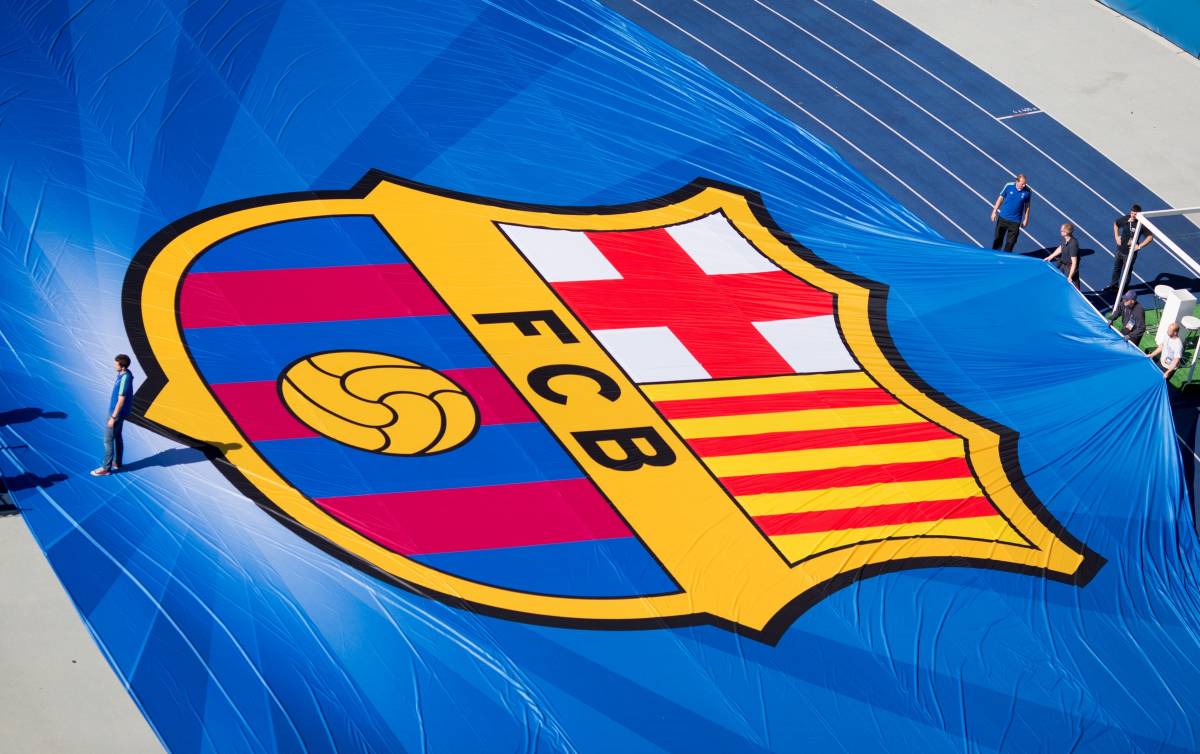 El Barça descarta Revolut com a espònsor per la nova campanya amb Luís Figo