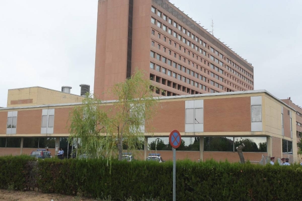 Un pres ataca tres funcionaris a l'hospital penitenciari de Terrassa: no li donaven permís per fumar