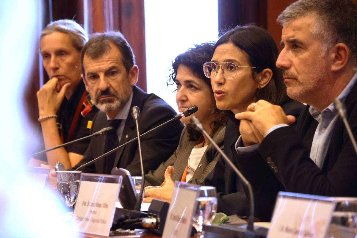 Endurir el codi penal i setge a les bandes juvenils: els plans de Parlon després de la crisi a Interior