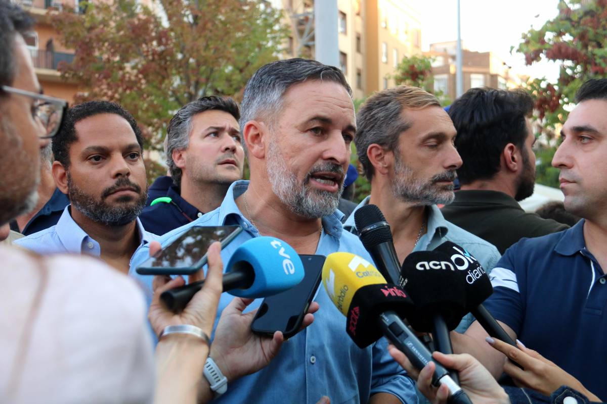 Santiago Abascal, a Lleida: «Les solucions no passen per impulsar campaments d'immigrants»