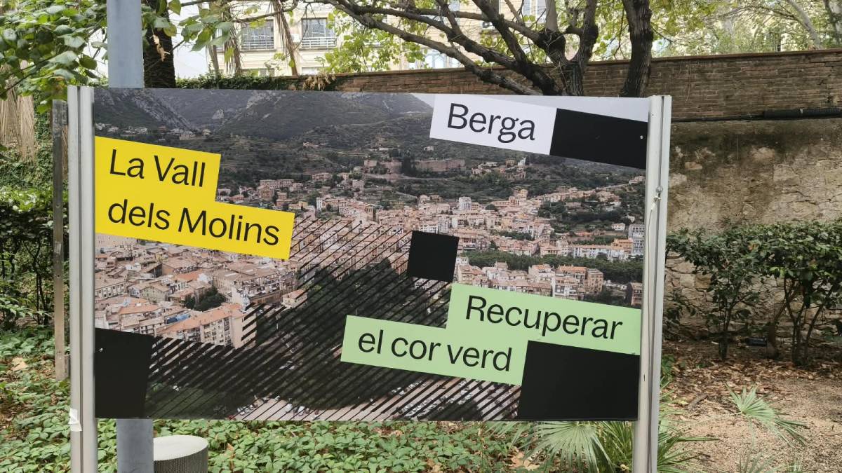 Panell amb informació sobre la ciutat de Berga - Panell amb informació sobre la ciutat de Berga