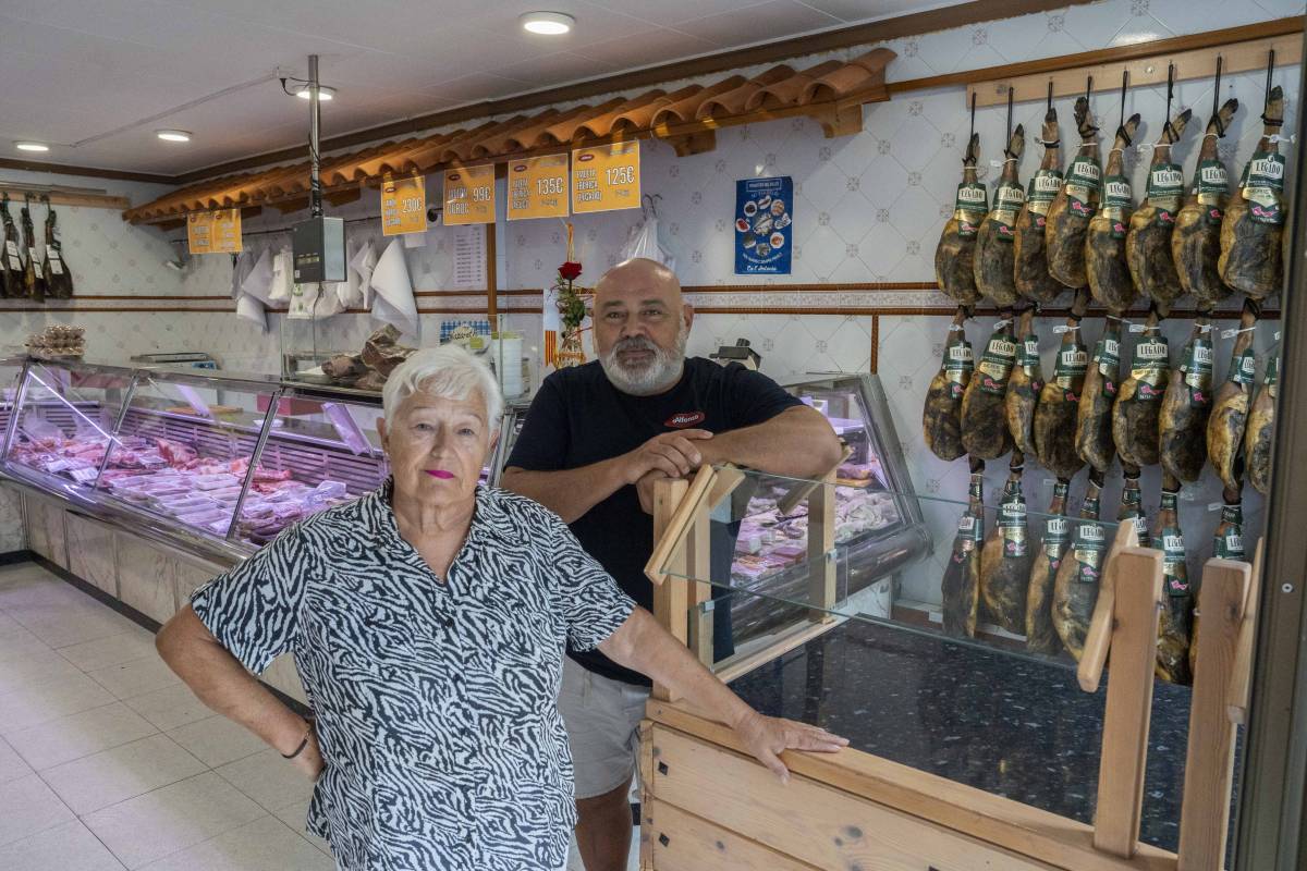 Carnisseria Alfonso, botiga de barri: "Simplement, he continuat el que feia la meva mare"