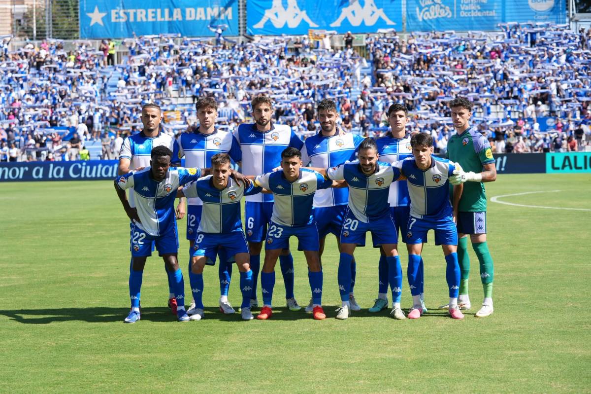 Comença el partit, segueix el CE Sabadell-Real Oviedo en directe (0-0)
