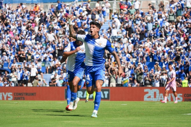 El CE Sabadell fa de la Nova Creu Alta un fortí i s'enfila a la classficiació de la Lliga Hypermotion