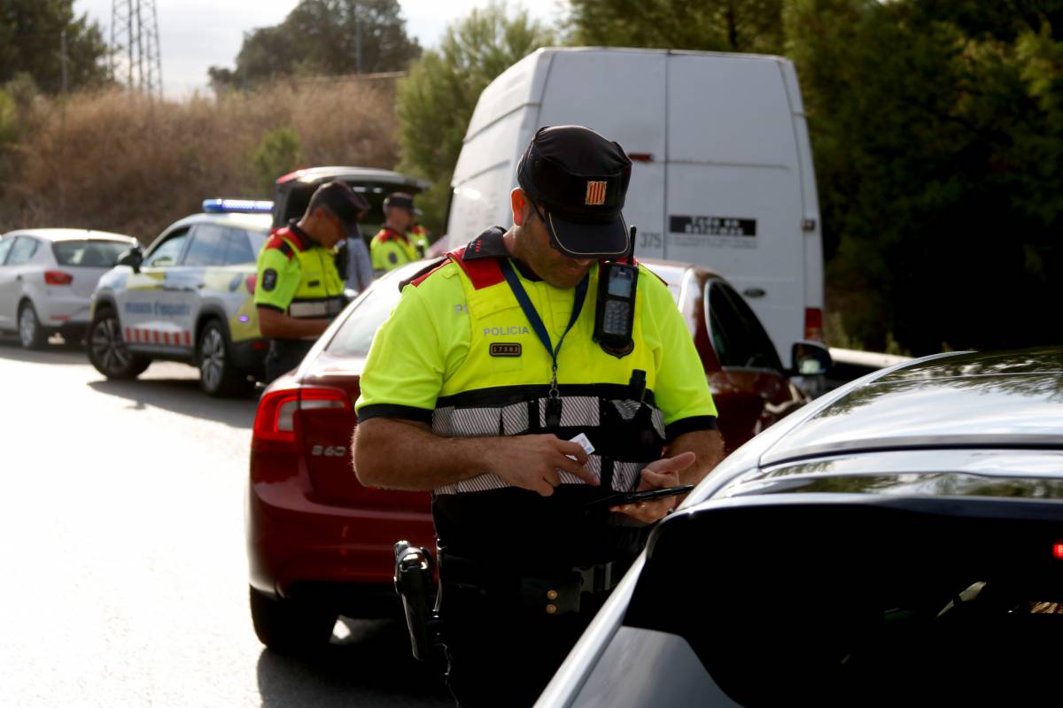 Com es va orquestrar el segrest de pel·lícula a l'AP-7 amb falsos policies?