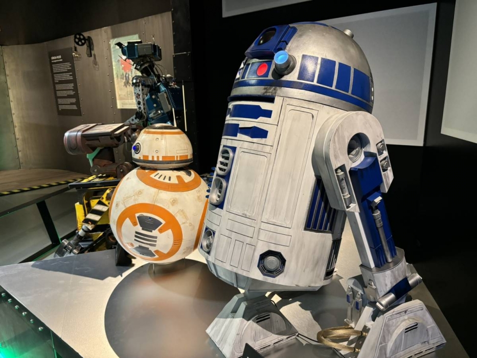 El MNACTEC omple Terrassa de robots per repassar la història de la robòtica