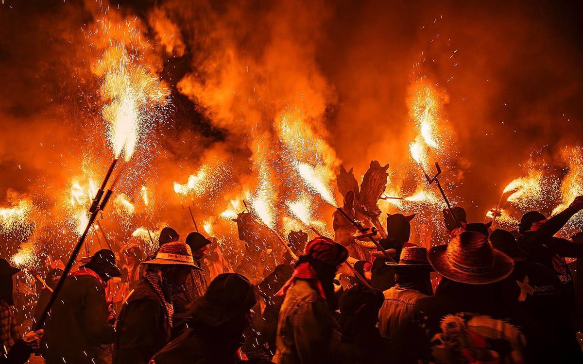 Santpedor commemora els deu anys de la recuperació del Correfoc de la Fira de Sant Miquel