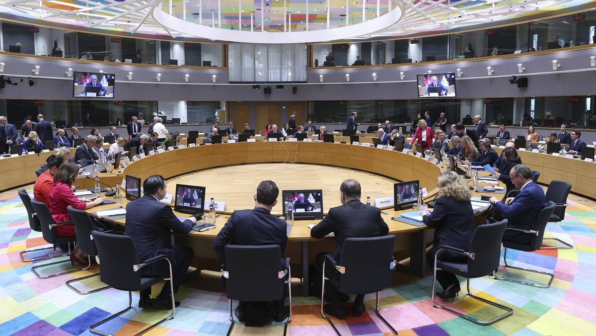 L'amenaça d'Espanya pel català a Europa indigna els estats: «És inacceptable»