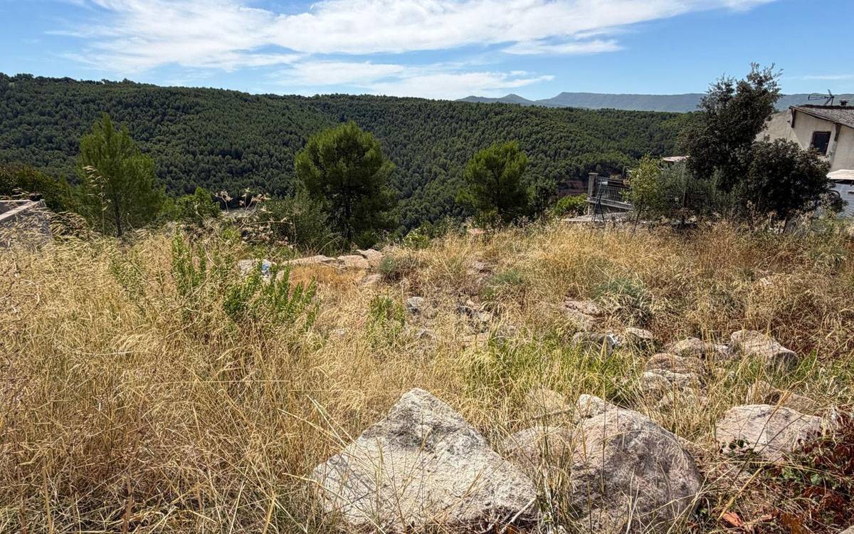 Fonollosa subhasta quatre parcel·les edificables a Canet de Fals