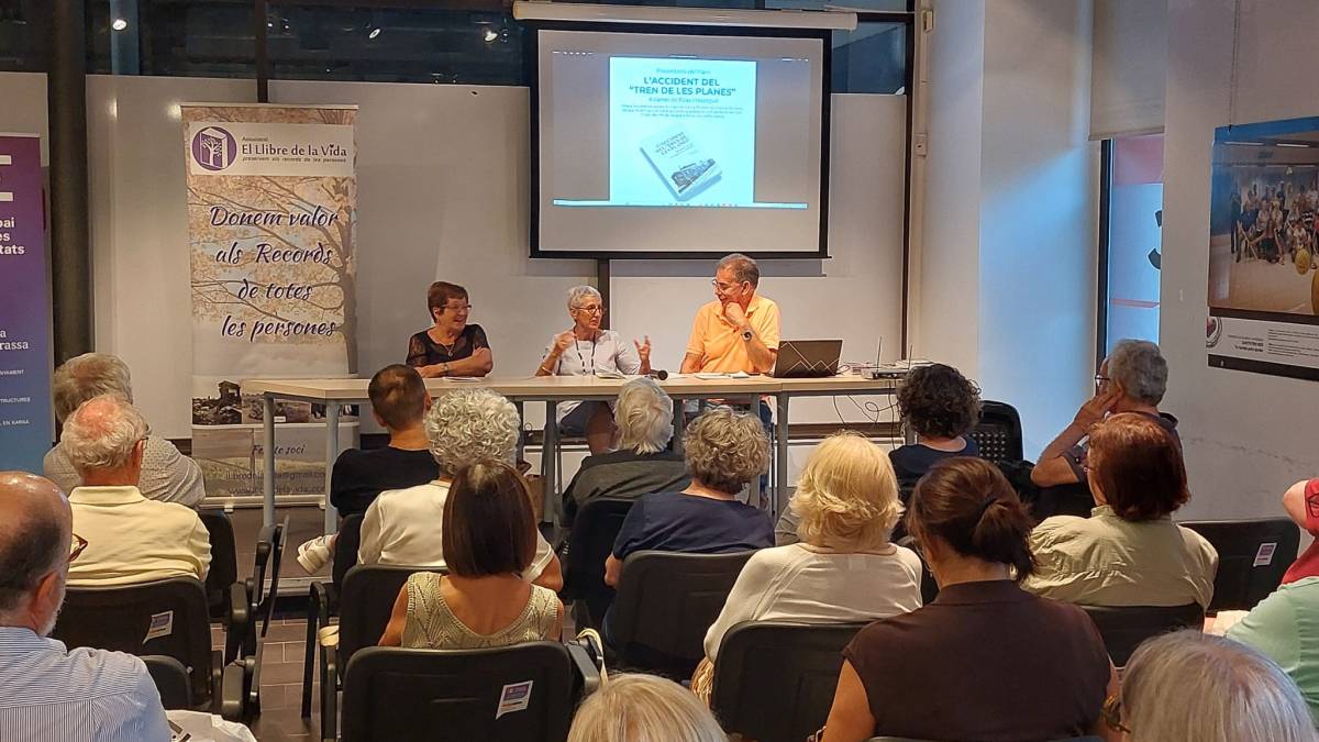 Una tragèdia que va quedar atrapada en el silenci: la memòria de l'accident del tren de les Planes torna a Terrassa