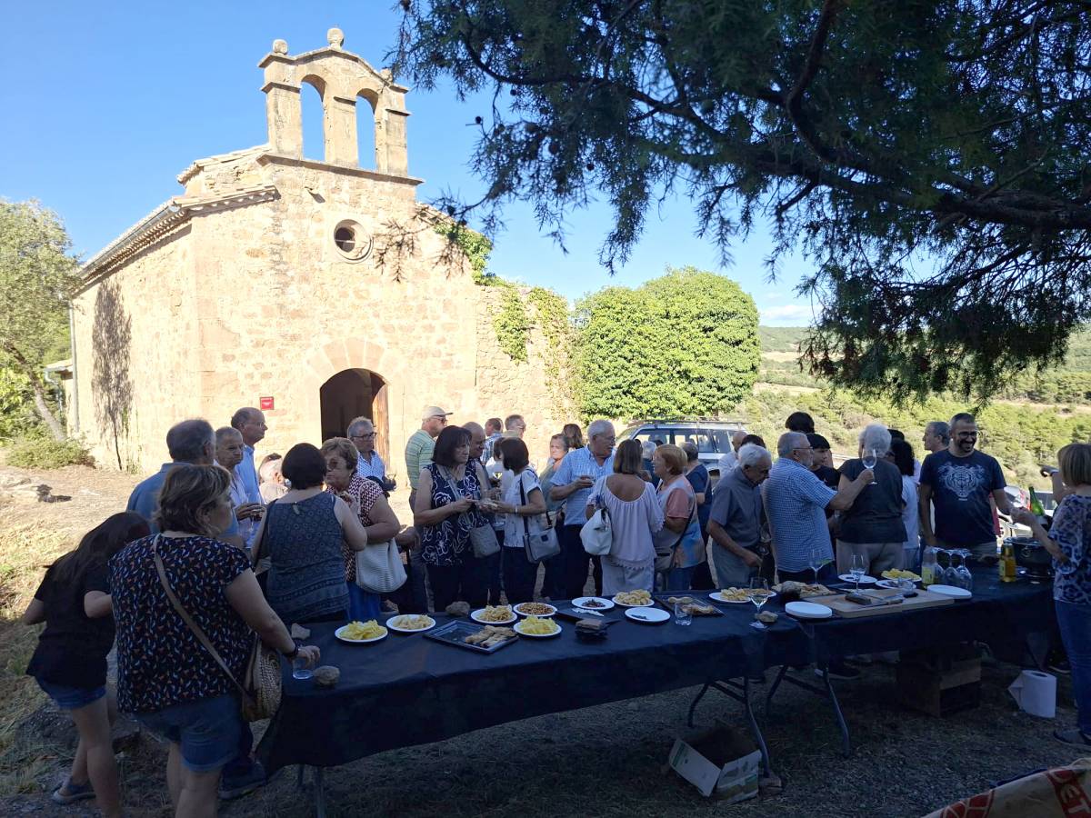 Mig centenar de persones assisteixen a la Festa Major de Pampa, a Castellar de la Ribera