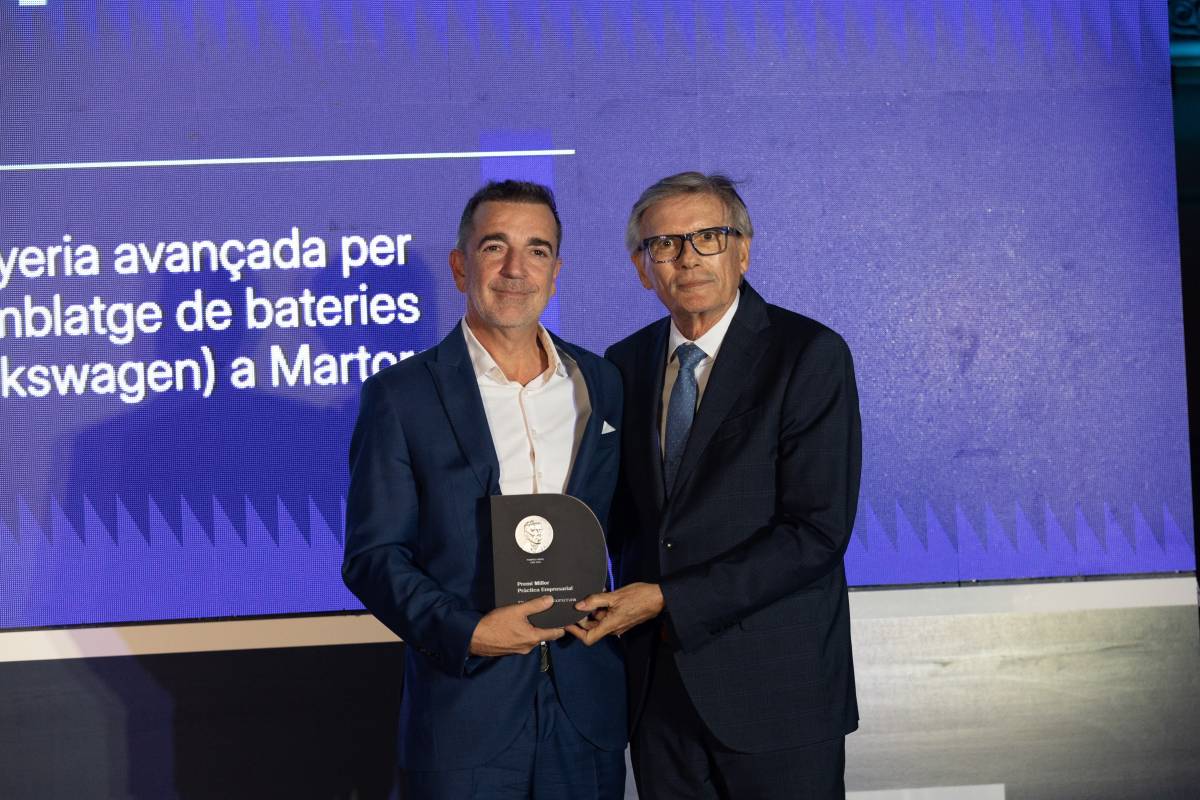 IDP rep el reconeixement del Col·legi i l'Associació d'Enginyers Industrials