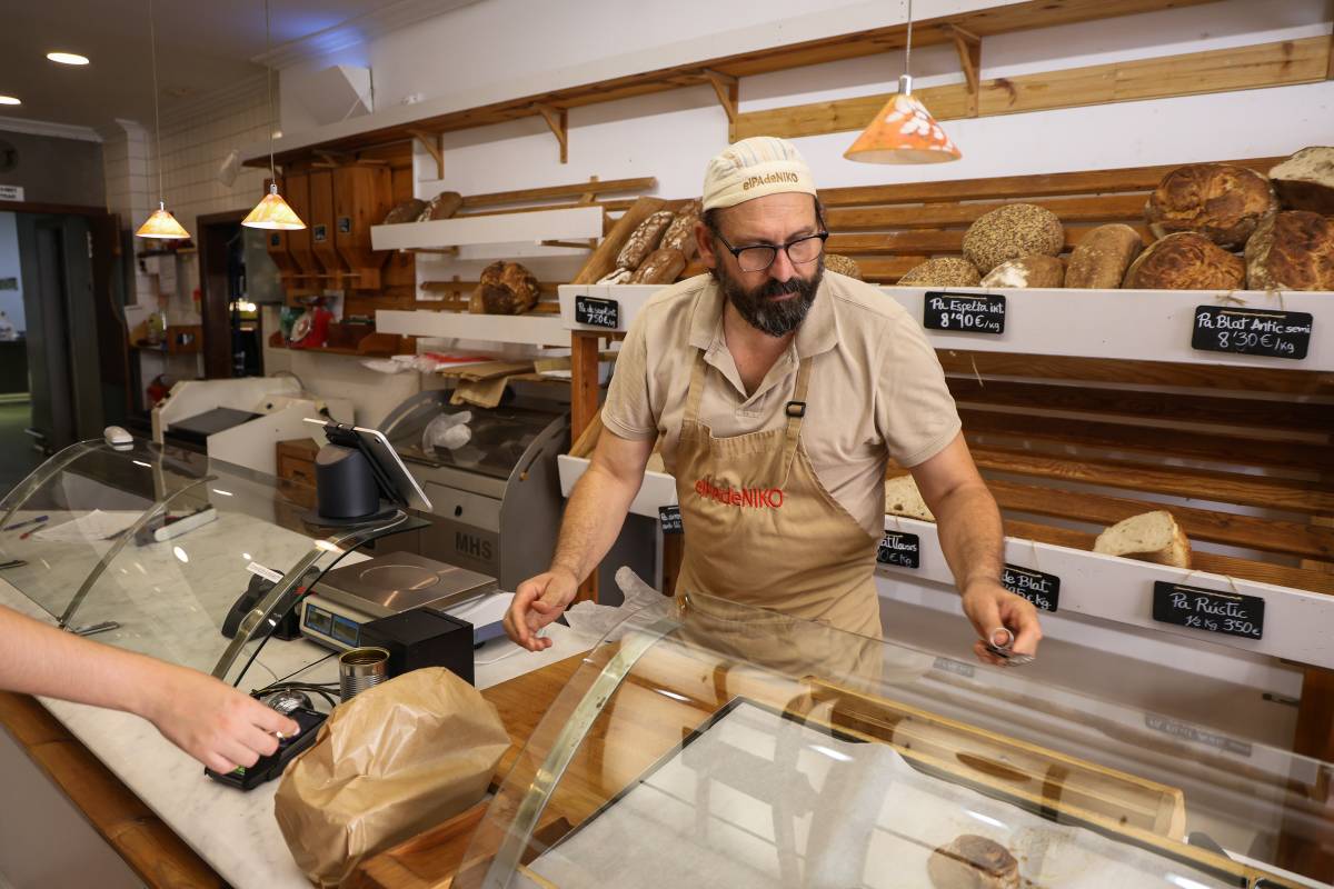 El forn el Pa de Niko - VÍCTOR CASTILLO El forn el Pa de Niko