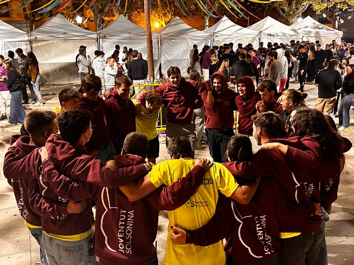 La tropa de la Joventut Solsonina - Joventut Solsonina La tropa de la Joventut Solsonina