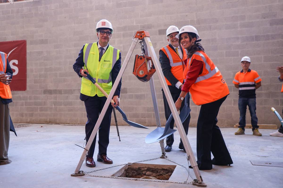 Posen la primera pedra: l’Artèxtil comença la transformació per convertir-se en el nou Campus Sanitari de la UAB a Sabadell