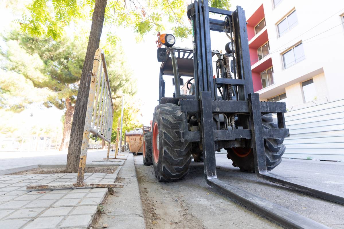 “El carrer queda bloquejat per les obres”