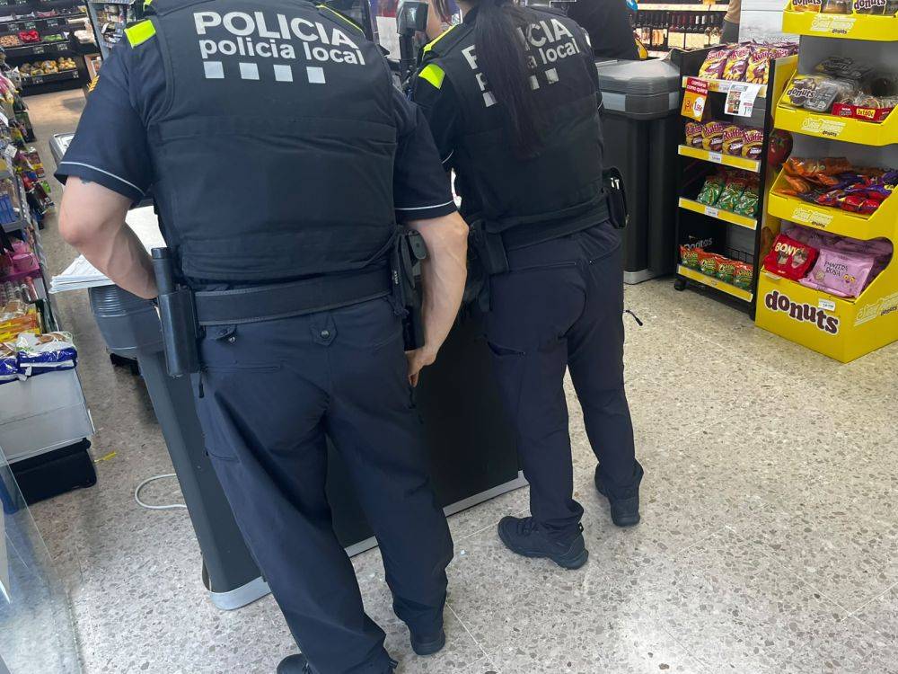Cop contra les irregularitats en establiments comercials i tallers de Cerdanyola