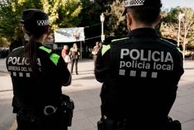 Agents de paisà per reforçar el control dels gossos deslligats i la recollida d'excrements a Barberà