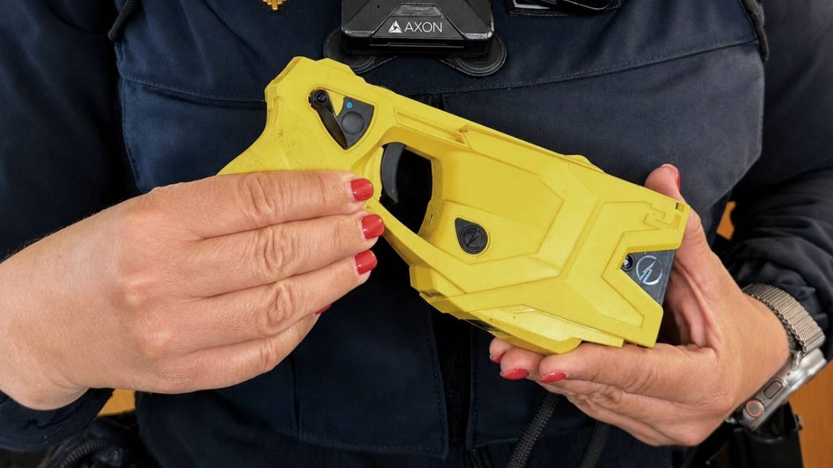 El PP proposa incorporar pistoles Taser a la Policia Municipal de Terrassa